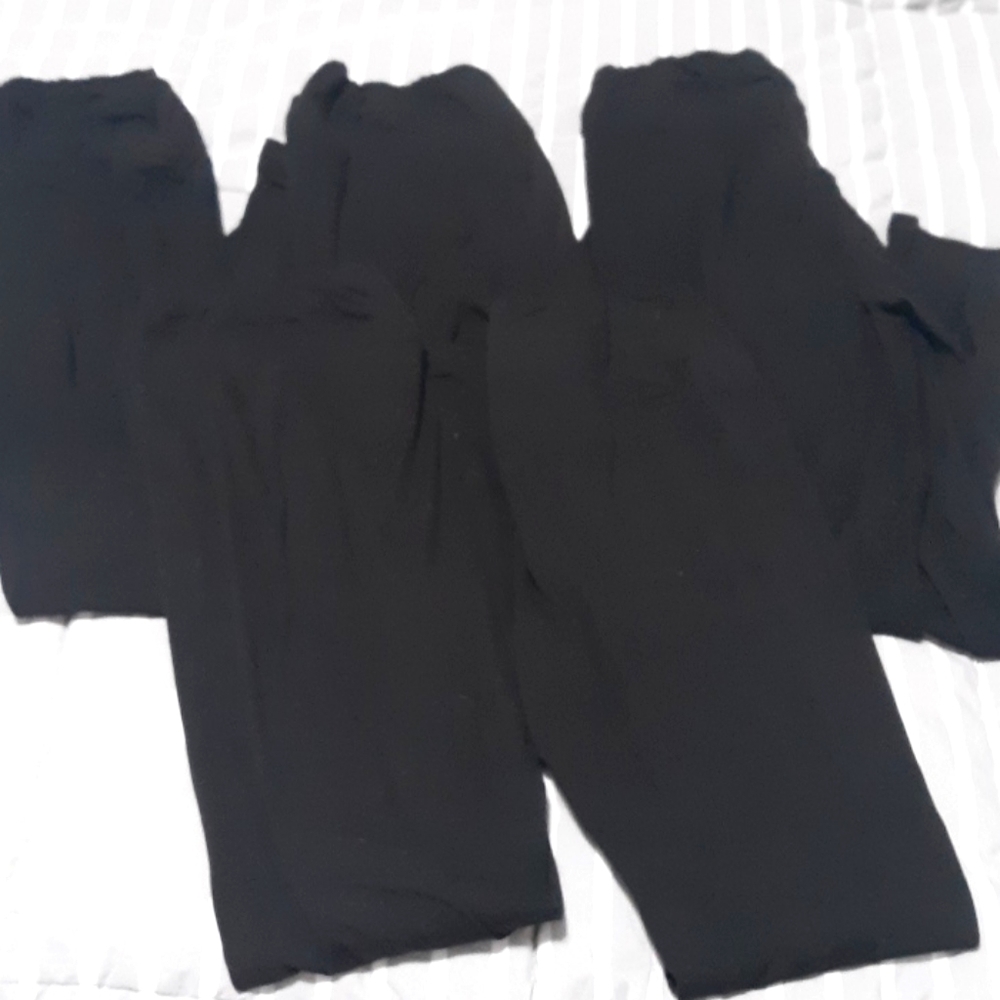 Lot of 5 black pairs of leggings
